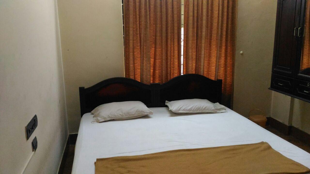Poonthanam Guest House Guruvayur Luaran gambar